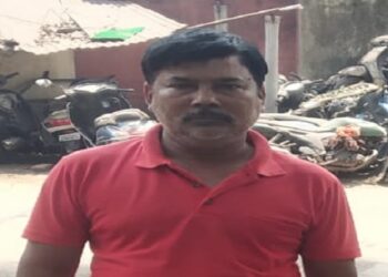 पुलिस गिरफ्त में आरोपी मनोज मोहंती.