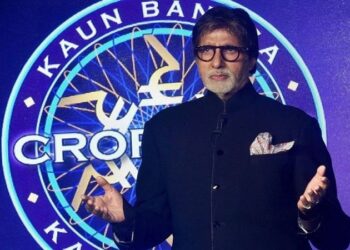 कौन बनेगा करोड़पति में सिने अभिनेता अमिताभ बच्चन.