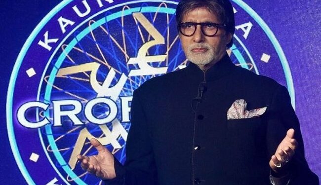 कौन बनेगा करोड़पति में सिने अभिनेता अमिताभ बच्चन.