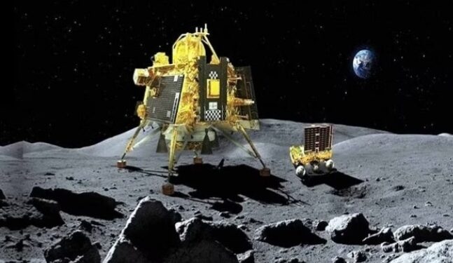 चांद पर लैंडिंग अवस्था में चंद्रयान- 3 की इसरो की ओर से भेजी गई तस्वीर.